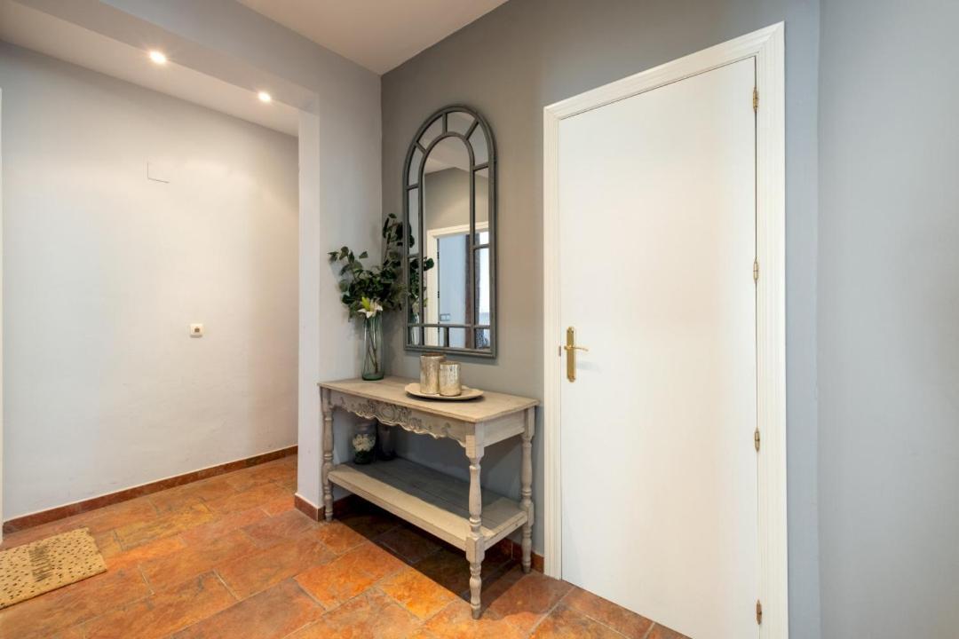 1 Bedroom 1 Bathroom Furnished - Sol - Bright Refurbished - Mintystay Мадрид Екстер'єр фото