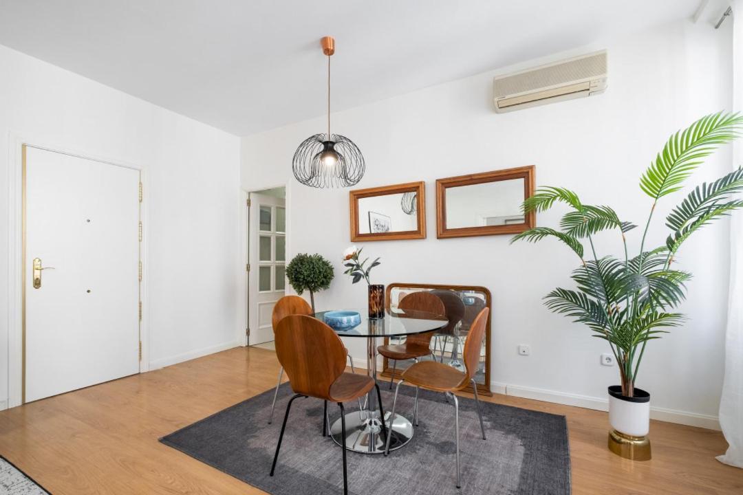 1 Bedroom 1 Bathroom Furnished - Sol - Bright Refurbished - Mintystay Мадрид Екстер'єр фото