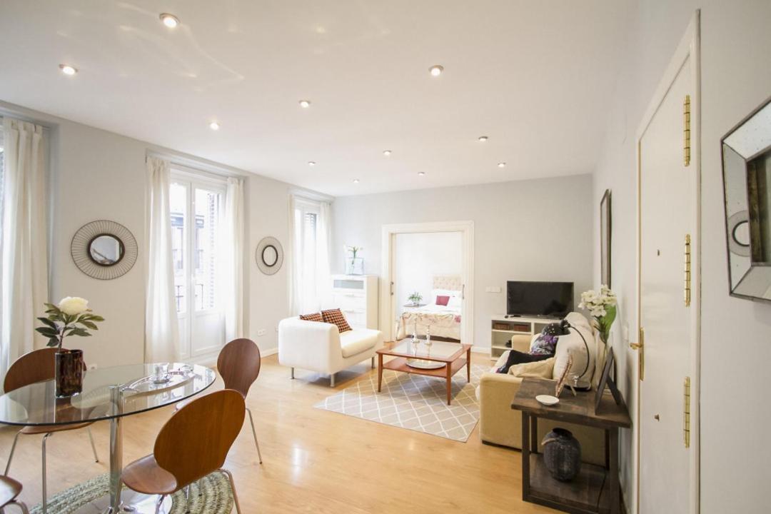 1 Bedroom 1 Bathroom Furnished - Sol - Bright Refurbished - Mintystay Мадрид Екстер'єр фото